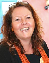 Anna Barsk Holmbom, utbildare i assistansfrågor och författare. Anna Barsk Holmbom, utbildare i assistansfrågor och författare.