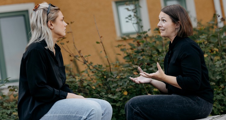 Annika Karlsson Juliussen och Julia Olsson