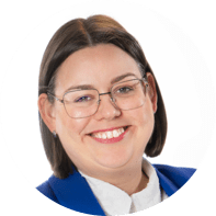 Klara Kursis, hr, tränar samverkangrupper i kommunikation.